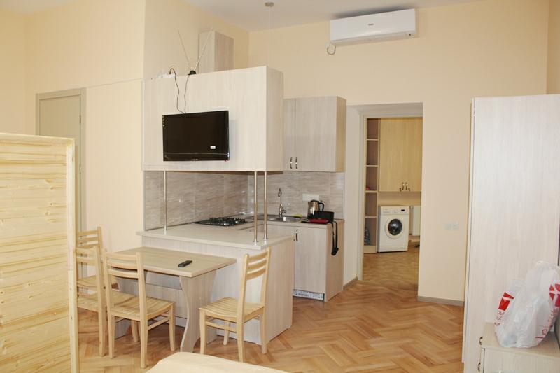 200 Metres From Rustaveli Avenue Διαμέρισμα Τυφλίδα Εξωτερικό φωτογραφία